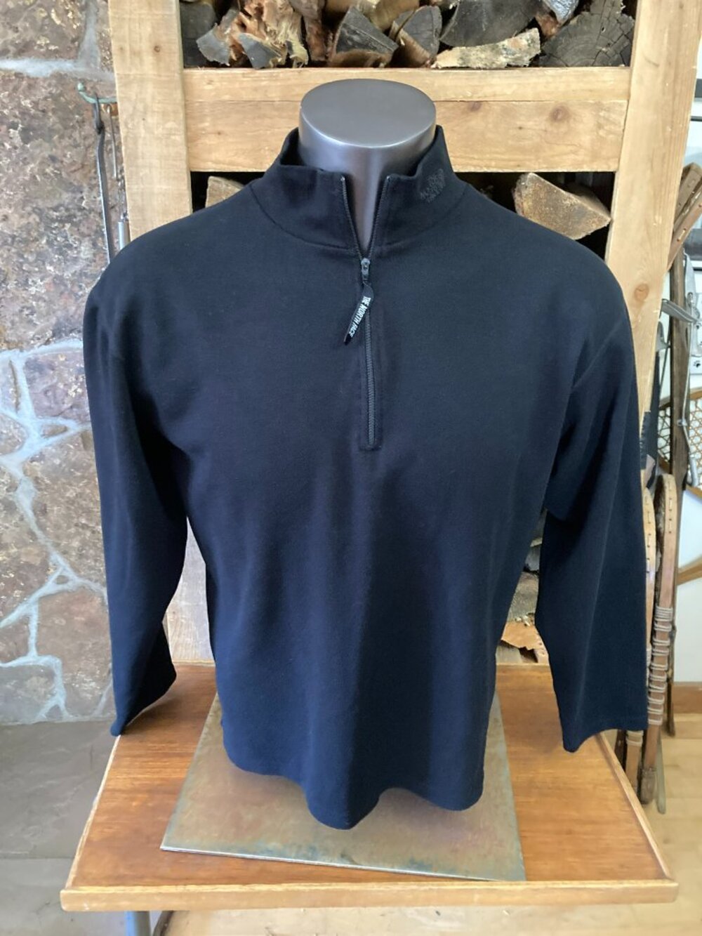mens medium M north face base layer black 1/4 quarter zip polyester pullover zip